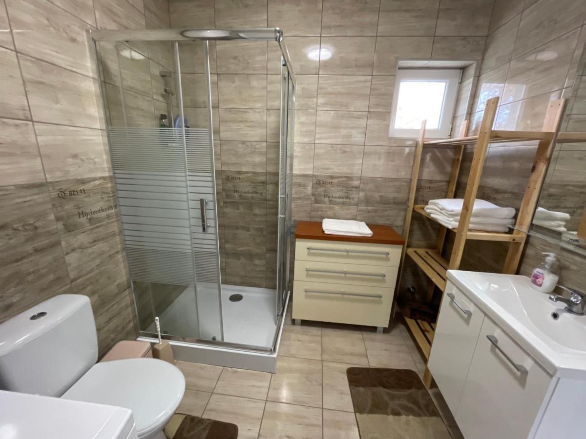 Sorrento Deluxe Apartment - Jacuzzi Siofok Luaran gambar